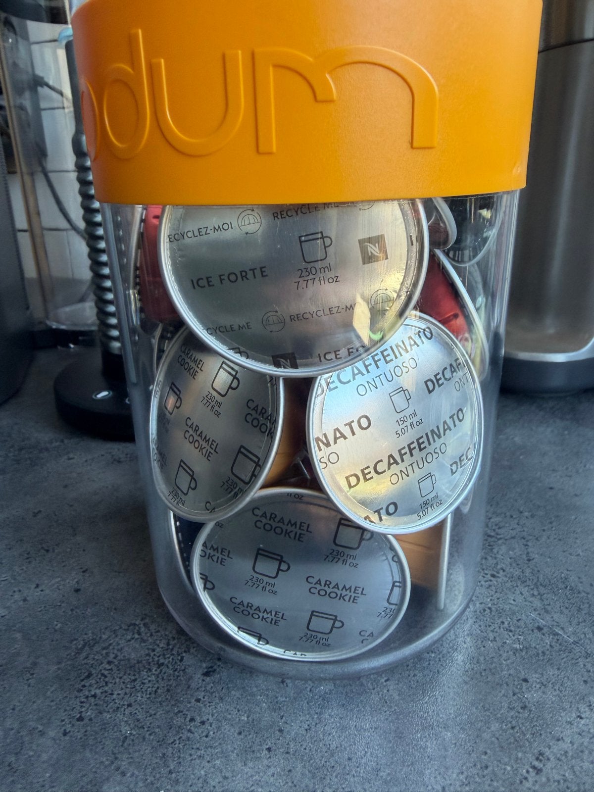 Foto 6 van Nespresso Vertuo Next Titanium + Aeroccino 4 + 55 cups