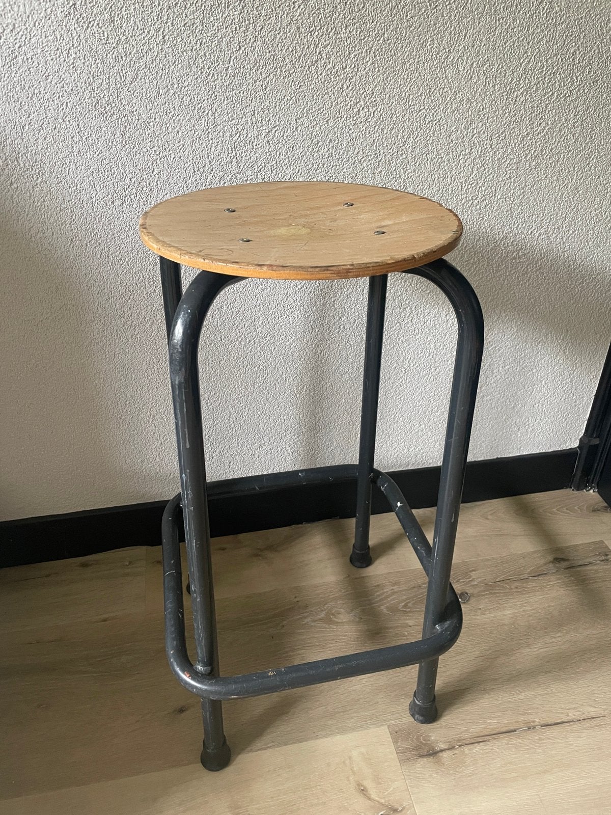 Atelier krukken - 6 stuks - 60cm hoog, Huis en Inrichting, Krukjes, Ophalen, Gebruikt, Hout