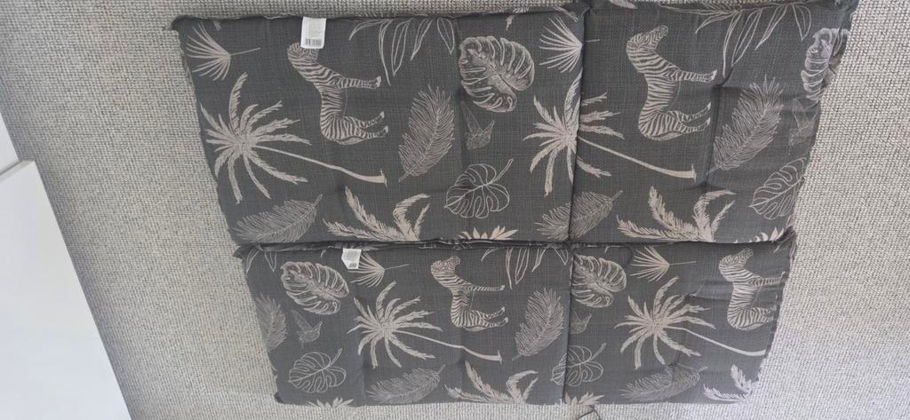 Set van  2 tuinkussens met jungleprint, Tuin en Terras, Ophalen of Verzenden, Gebruikt