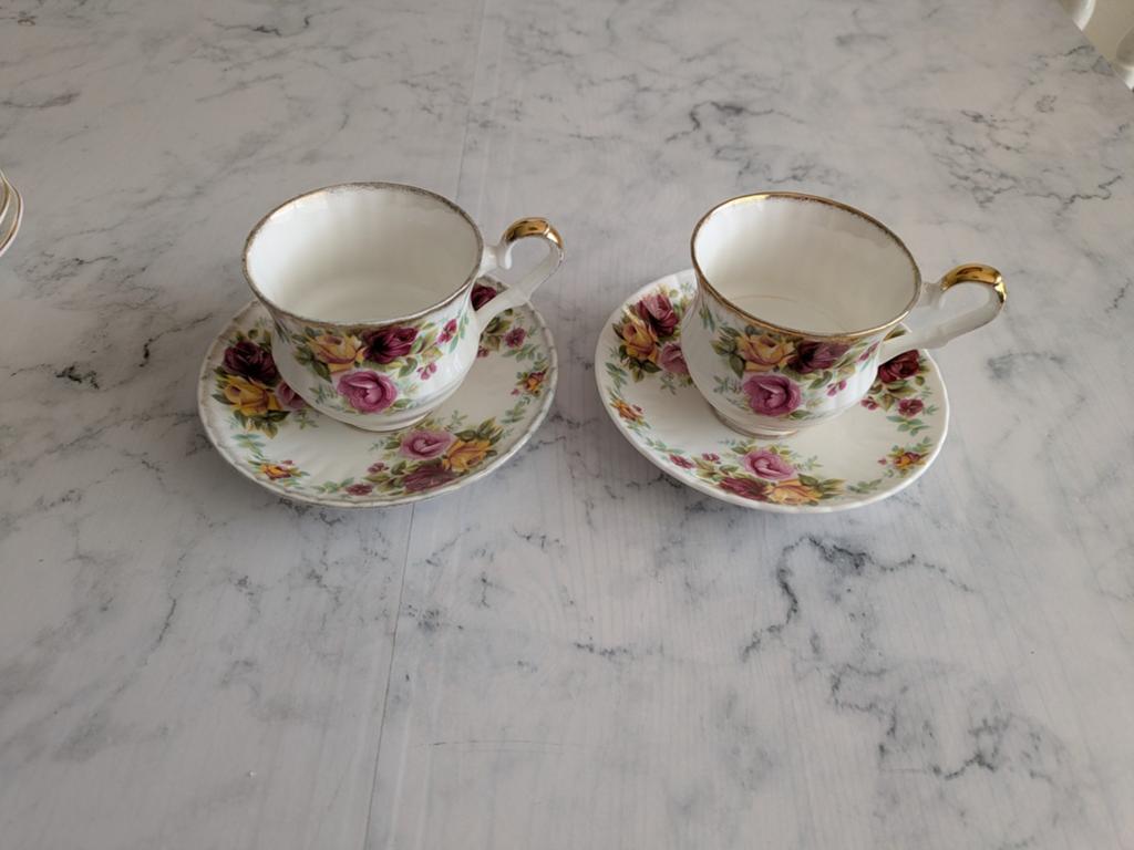 2x Royal Stafford Bouquet Kop en Schotel - Vintage Servies, Ophalen of Verzenden