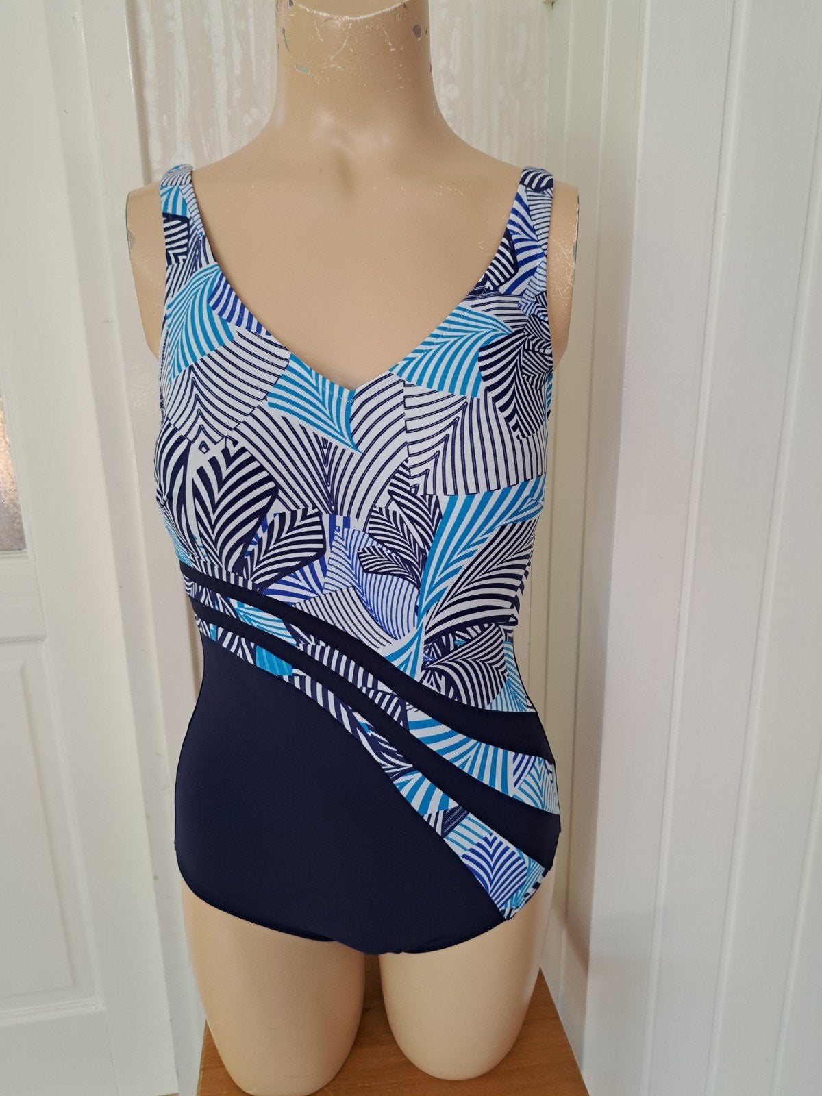 Nieuw badpak van het merk Anita in de maat 38C, Kleding | Dames, Badmode en Zwemkleding, Anita, Blauw, Nieuw, Badpak
