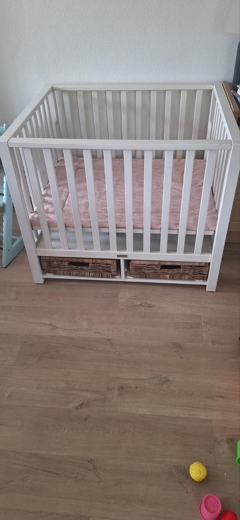 Witte box met lades in goede staat, Kinderen en Baby's, Boxen, Ophalen, Gebruikt, Vierkant, Lade