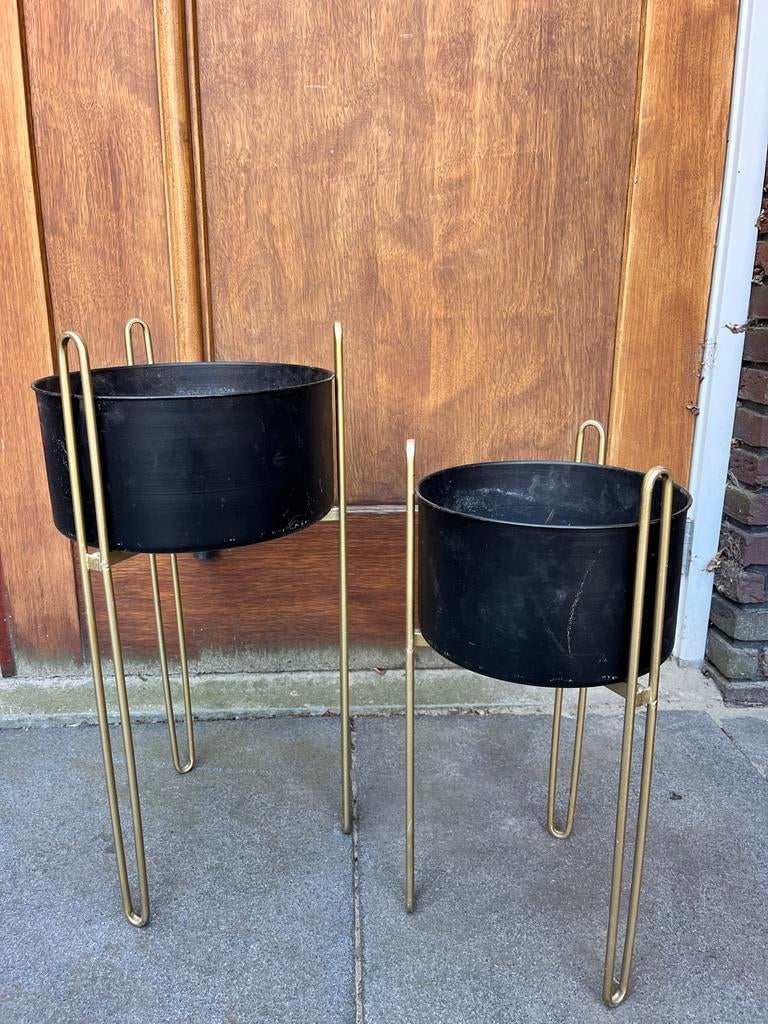 Set van 2 plantenpotten met gouden standaard - Ø30 & Ø20cm, Gebruikt, Rond, Ophalen of Verzenden, Binnen