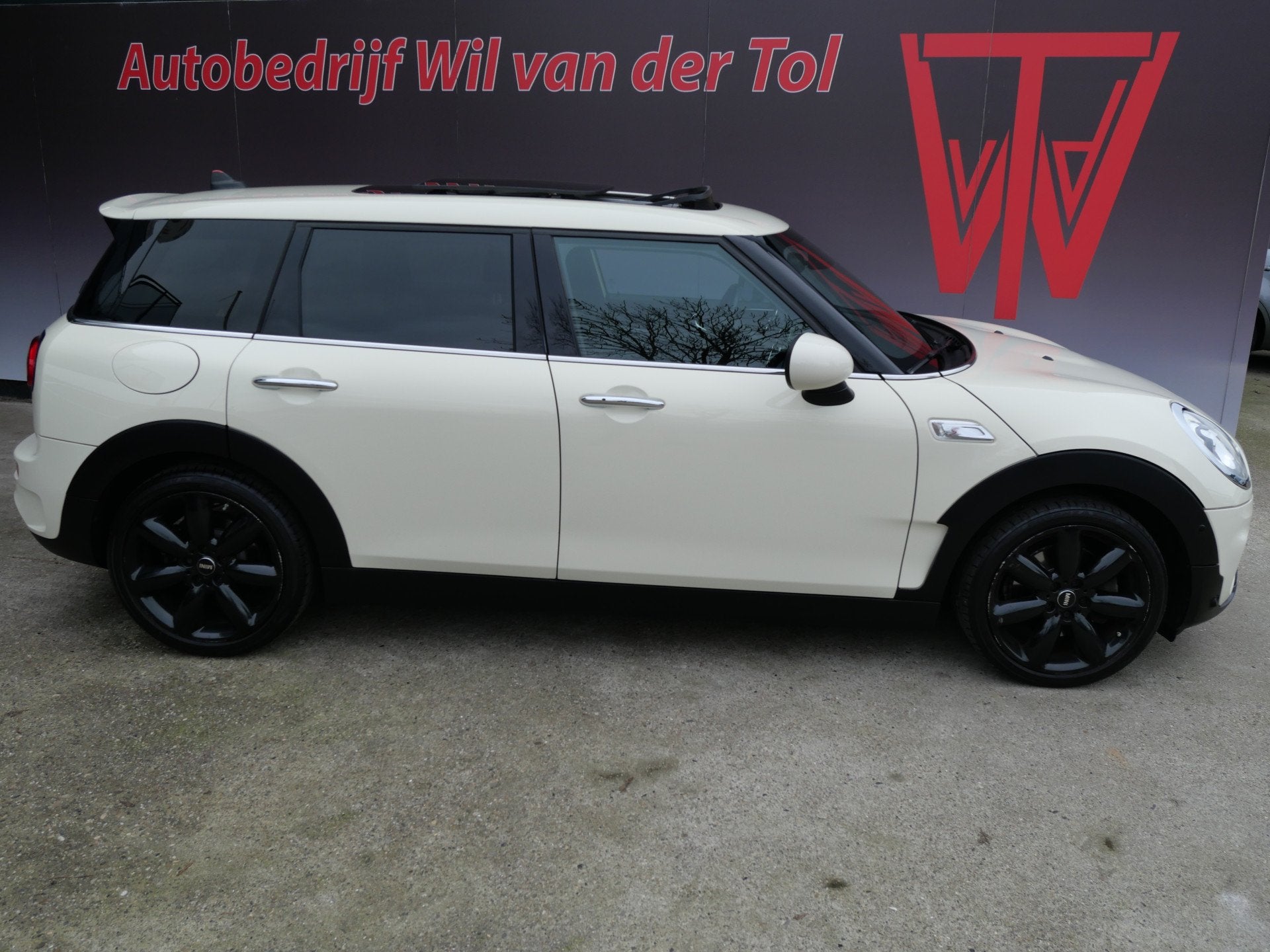 MINI Clubman 2.0 COOPER S CHILI | AUTOMAAT | PANO | H/K | LE, Auto's, 1998 cc, Gebruikt, Leder en Stof, Wit