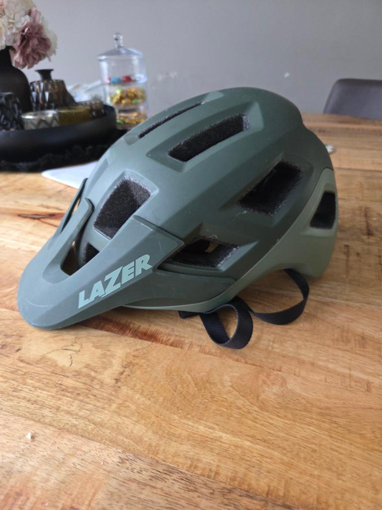 Fietshelm van lazer, Ophalen of Verzenden, Zo goed als nieuw