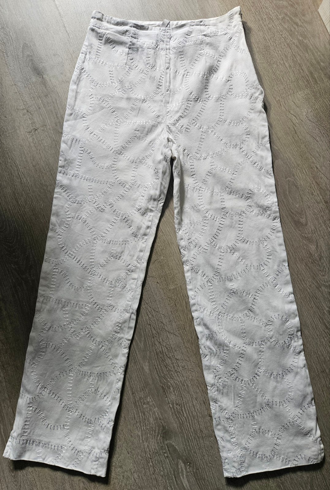 Prachtige Zomerse Retro Broek Luxe Reliëf Borduursel maat 38, Wit, Zo goed als nieuw, Lang, Ophalen