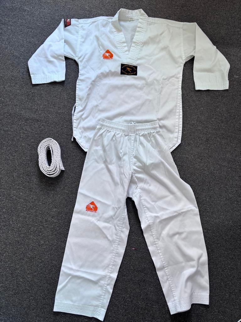 Taekwondo pak maat 140, Ophalen of Verzenden, Gebruikt, Taekwondo, Vechtsportpak