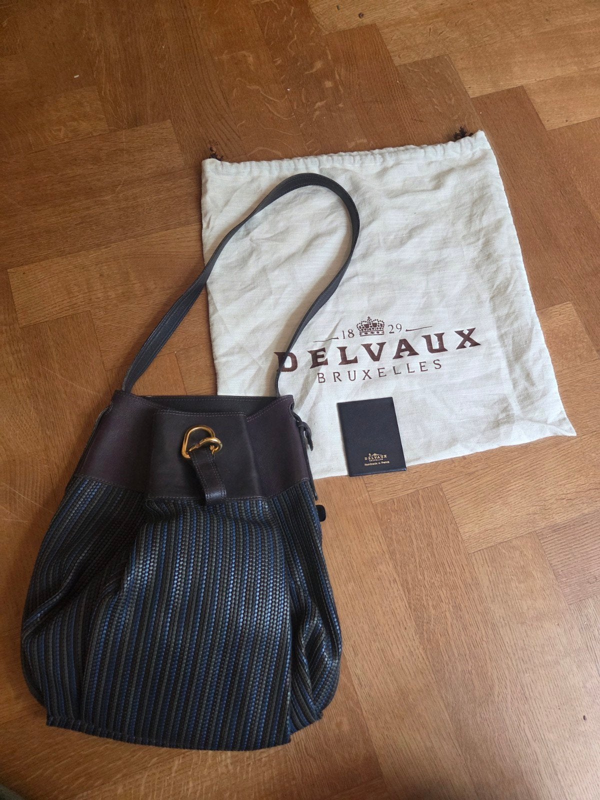 Delvaux Faust handtas in zeldzaam paars leer, Ophalen of Verzenden, Zo goed als nieuw, Paars, Handtas