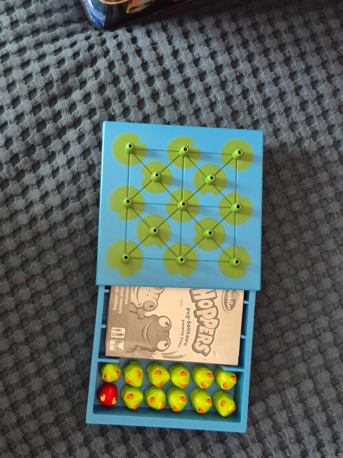Hoppers Peg-Solitaire Springspel - ThinkFun, Een of twee spelers, Ophalen of Verzenden, Gebruikt, ThinkFun