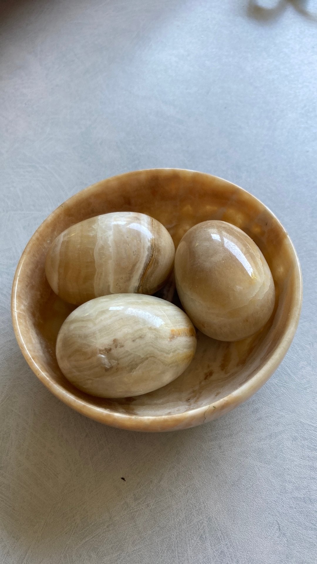 Onyx schaaltje met 3 eieren bruin/beige, Ophalen of Verzenden