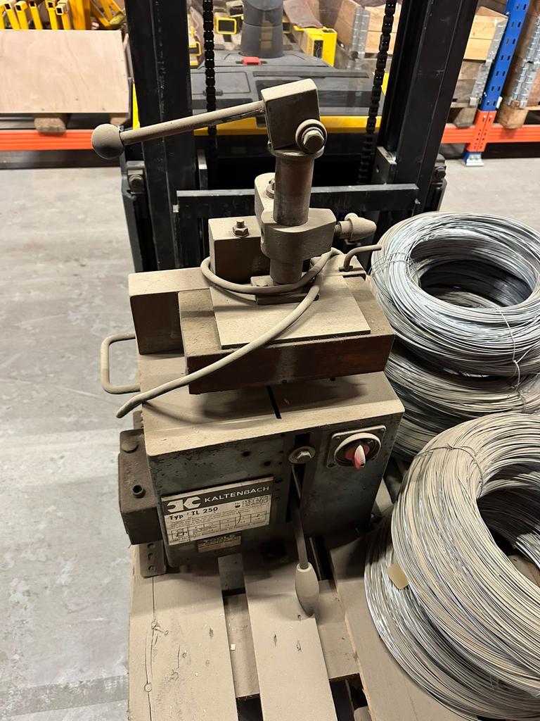 Kaltenbach TL 250 Aluminium Zaag 380V, Ophalen, Gebruikt, 70 mm of meer, Afkortzaag