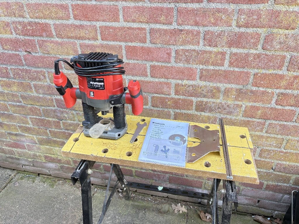 Einhell TC-RO 1155 E Bovenfrees, Ophalen, Einhell, Zo goed als nieuw, Bovenfrees