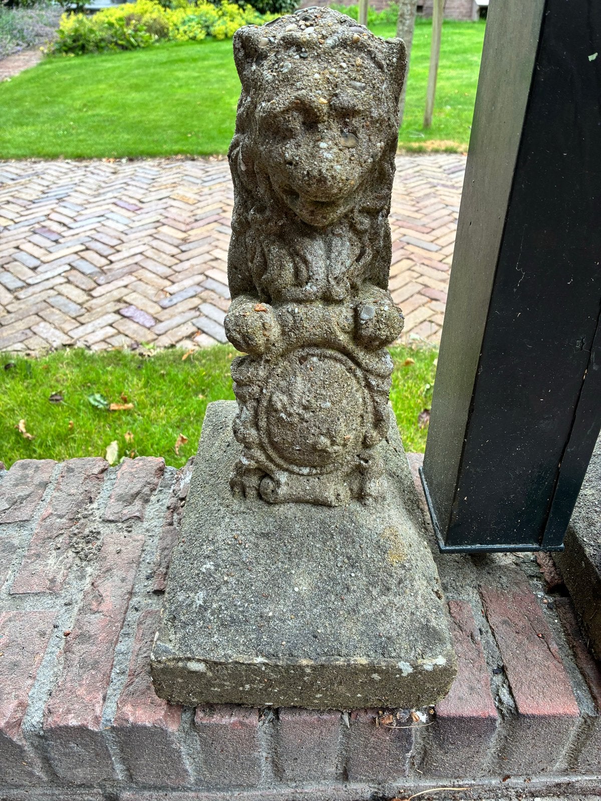 Betonnen Leeuwenkopjes - Tuindecoratie, Ophalen