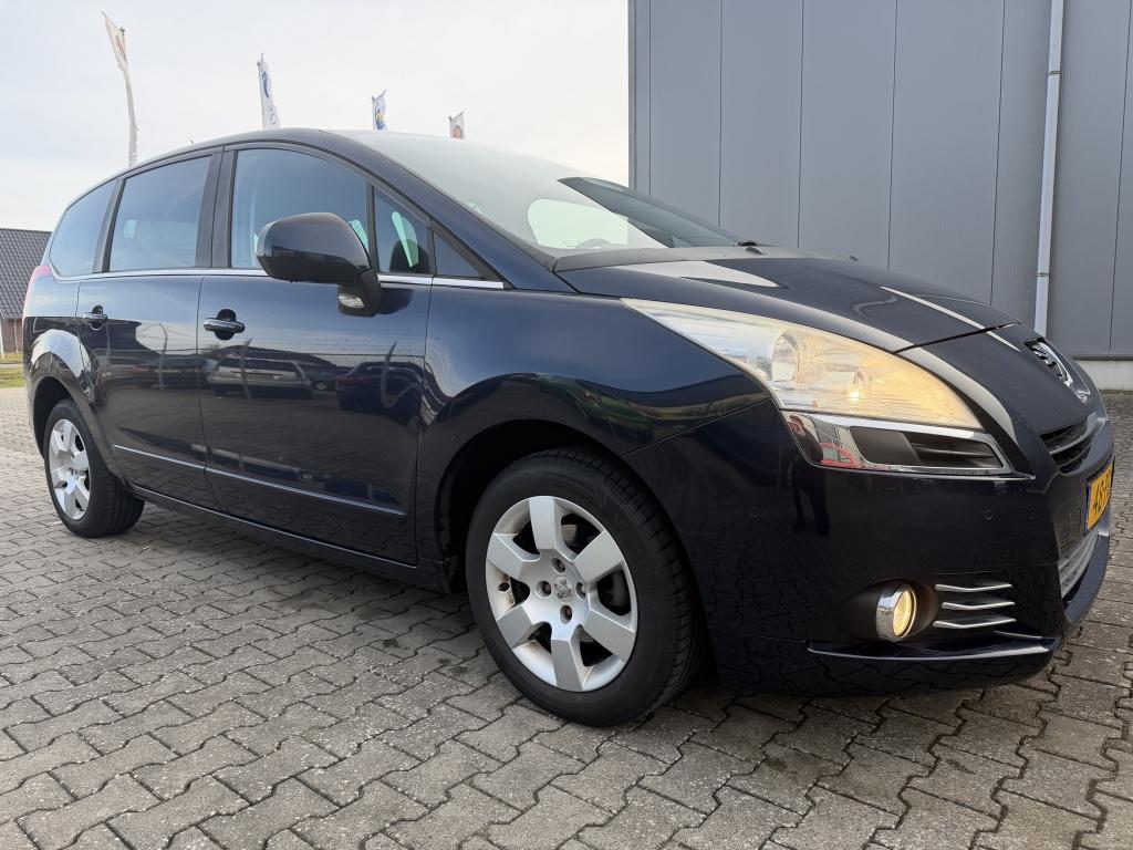 Peugeot 5008 1.6 VTi 7-Persoons Airco Navigatie Apk: 3-2027, Auto's, Voorwielaandrijving, Euro 5, Gebruikt, 4 cilinders