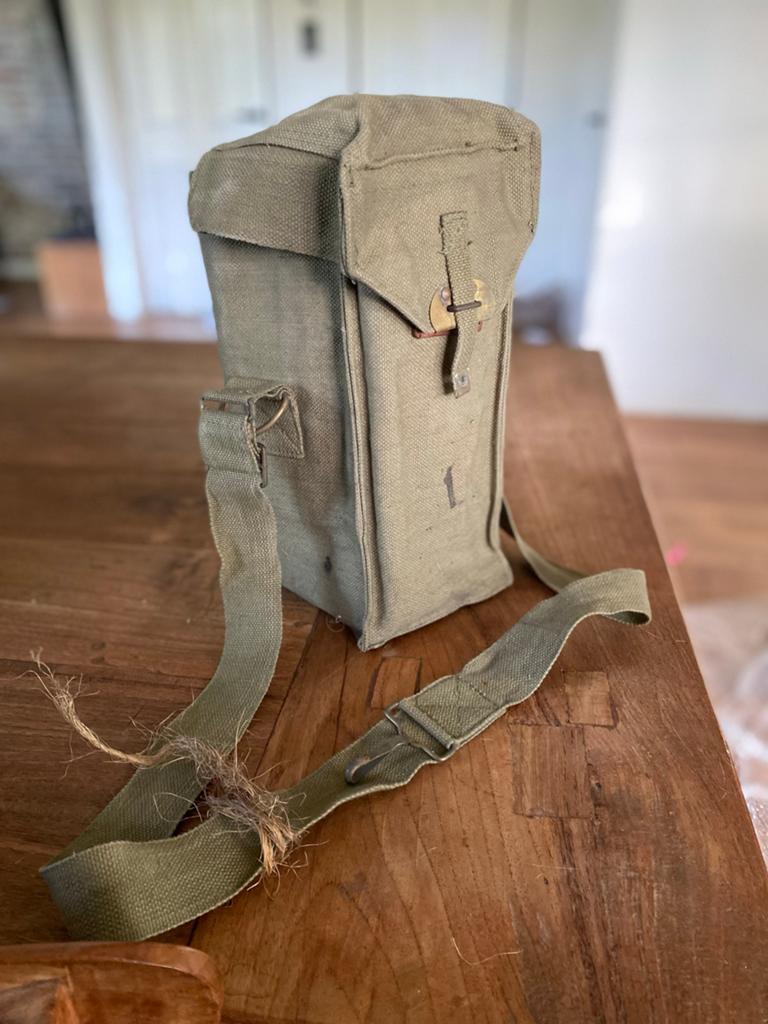 Originele Belgische Leger Gasmaskertas - Jaren '50 Canvas, Overige merken, Ophalen of Verzenden, Zo goed als nieuw, Rug
