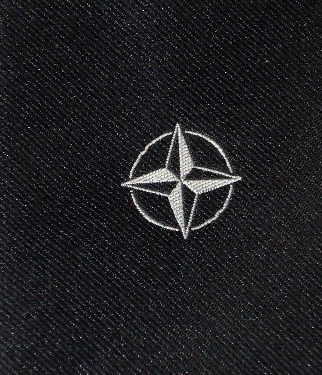 Navo stropdas Nato logo in het midden, Ophalen of Verzenden, Nieuw, Gebruiksvoorwerp