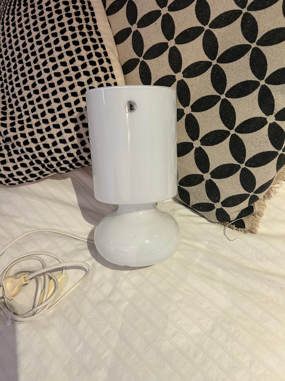 Vintage IKEA tafellamp van wit opaalglas, Antiek en Kunst, Ophalen of Verzenden