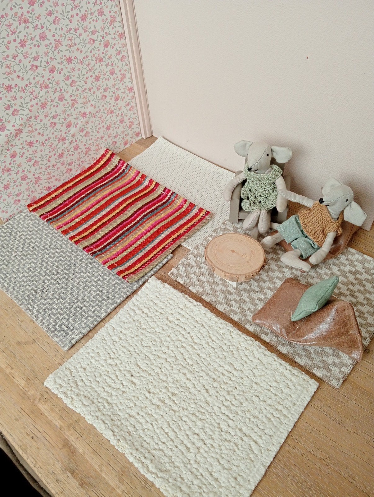 vloerkleedje/ tapijt muizenhuis poppenhuis, Verzamelen, Ophalen of Verzenden, Nieuw, Poppenhuis