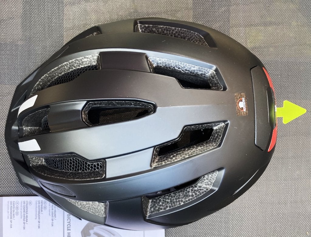 Splinternieuwe fietshelm voor e-bike, een zwart en een grijs, Fietsen en Brommers, Fietsaccessoires | Fietshelmen, Ophalen, Nieuw