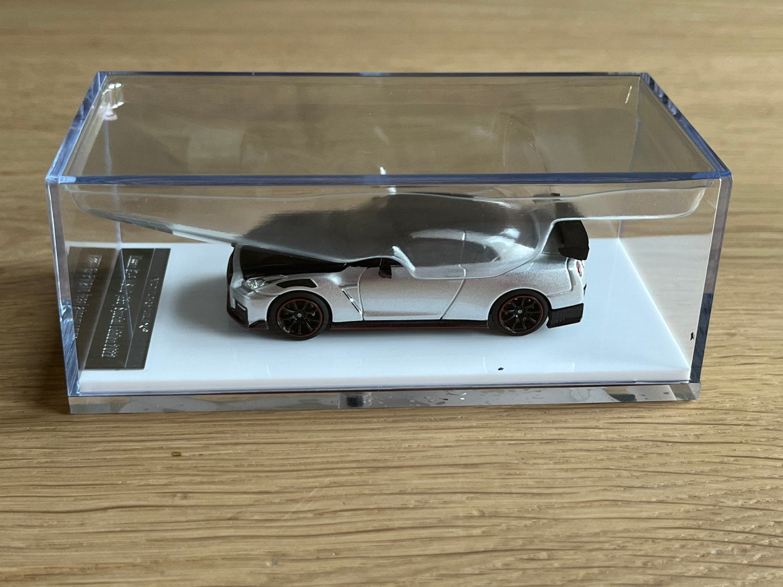 1:64 Motorhelix Nissan GT-R NISMO R35 Special Edition Zilver, Ophalen of Verzenden, Nieuw, Auto