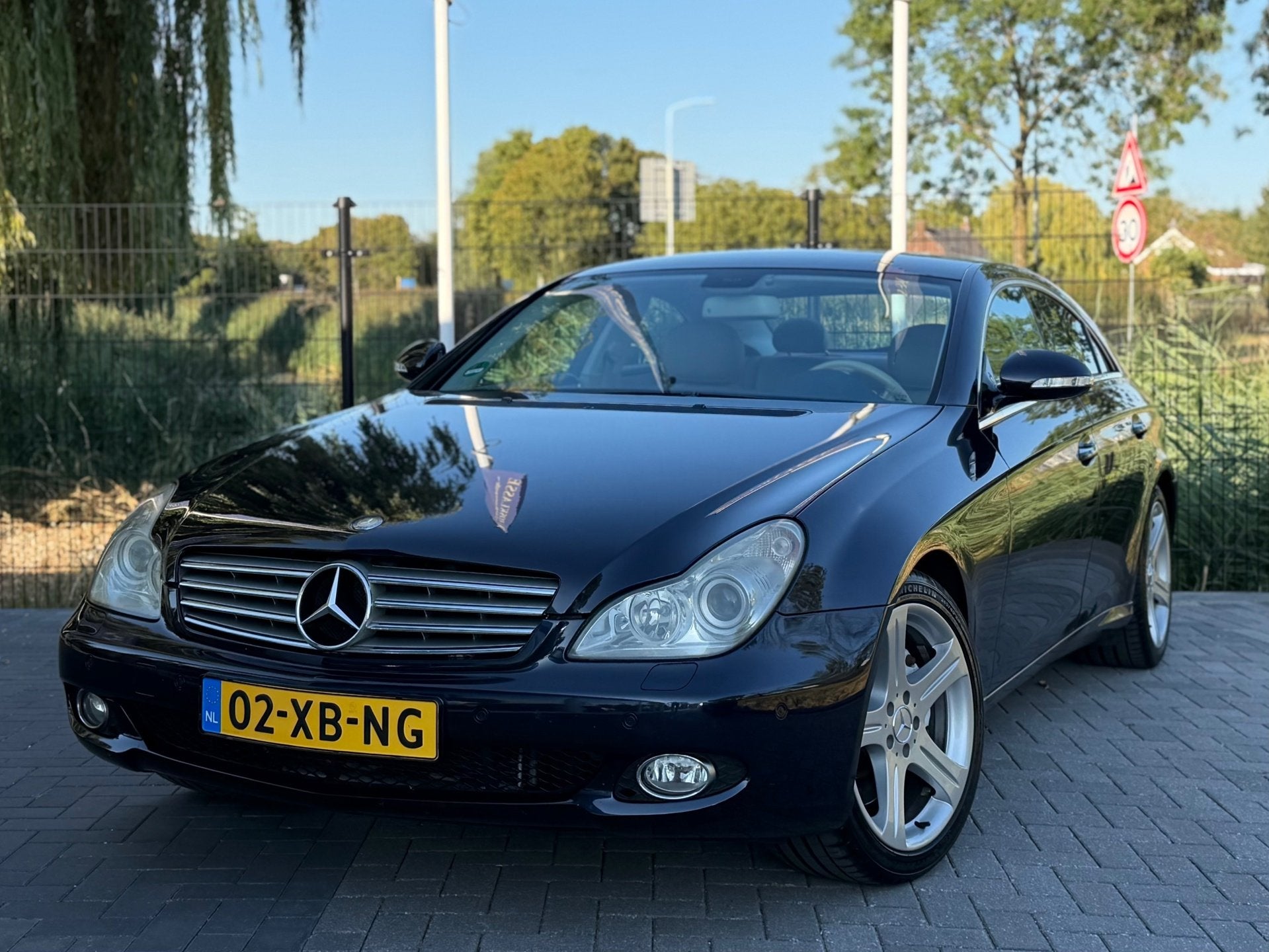 Mercedes-Benz CLS-klasse 500 5.5 V8 AUT / CLIMA / CRUISE / L, Auto's, Automaat, Achterwielaandrijving, Gebruikt, Blauw