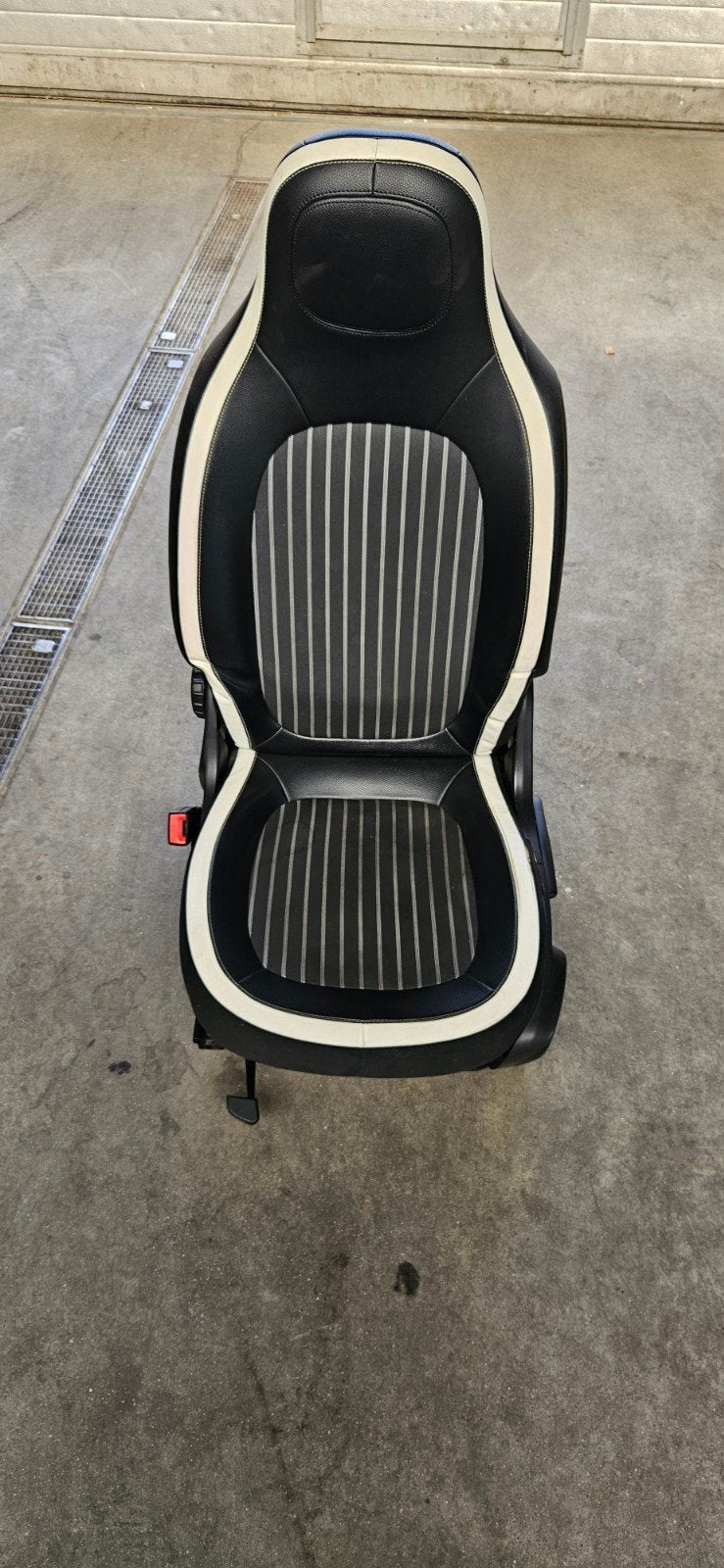 Voorstoel links Renault Twingo 3 - Scheur in wang, Ophalen, Gebruikt, Renault
