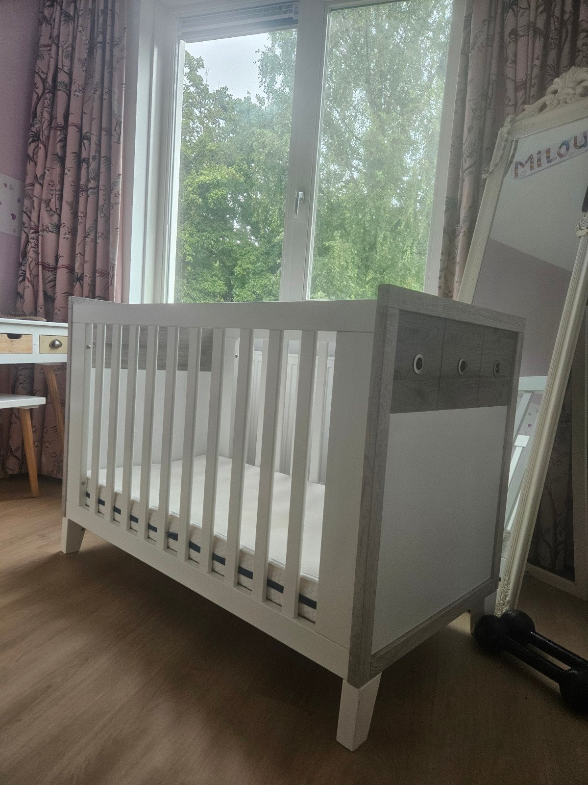 Mooi ledikant met matras en AeroSleep ZGAN MOET WEG!, Kinderen en Baby's, Ophalen, Gebruikt, Ledikant
