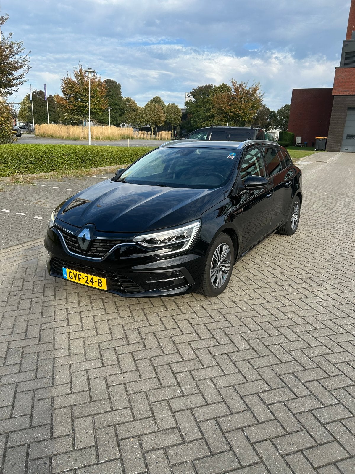 Renault Mégane 1.5 Blue dCi 115pk EDC 2024 Zwart, Zwart, Stationwagon, Diesel, 115 pk