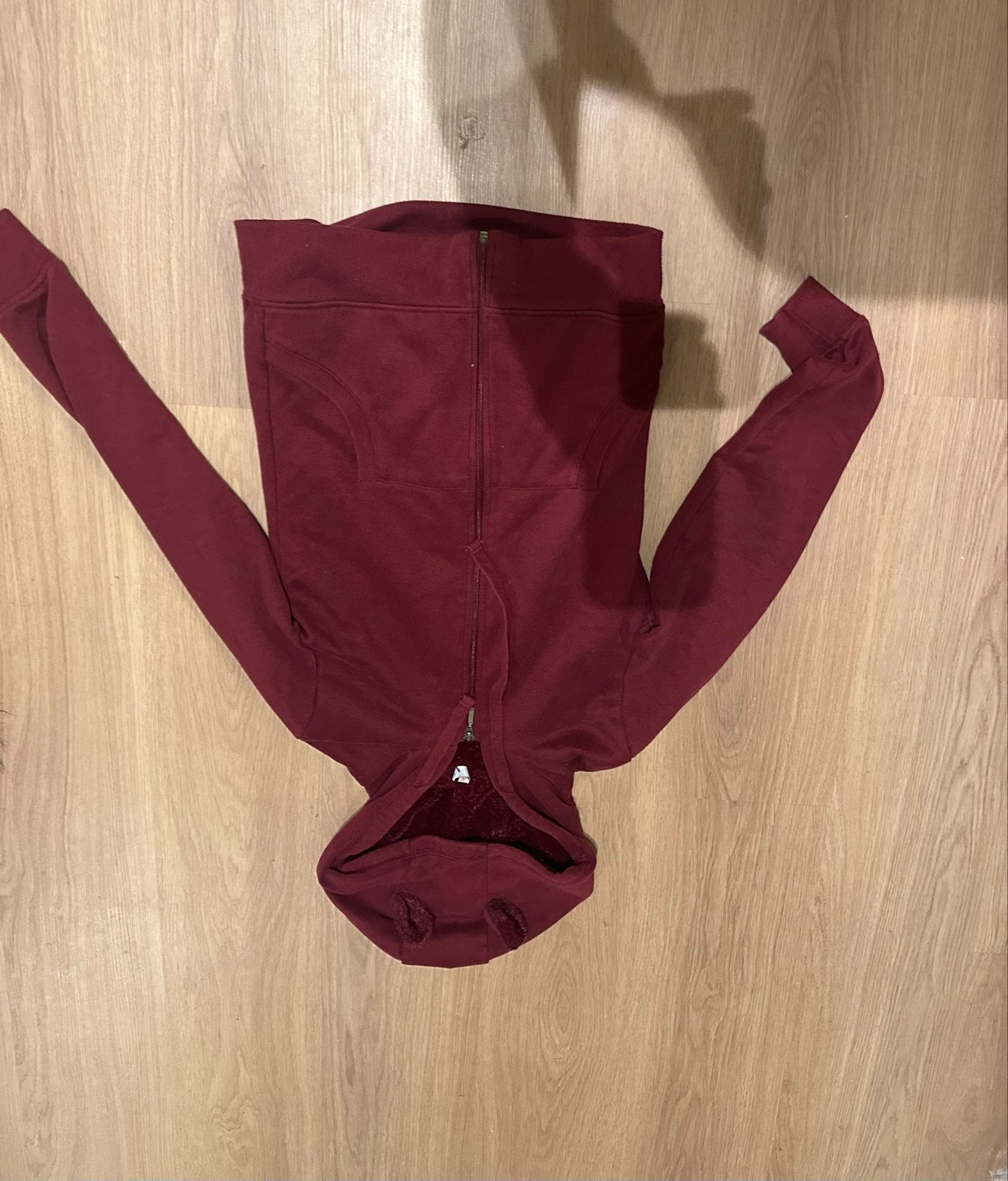 Bordeauxrode hoodie met oortjes en teddy voering, Ophalen, Zo goed als nieuw, Maat 38/40 (M), Rood