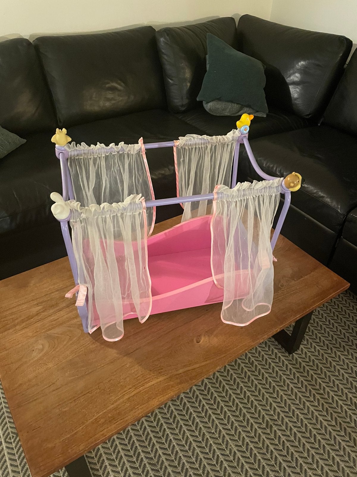 Gratis baby born poppenbedje, Kinderen en Baby's, Speelgoed | Poppen, Ophalen, Zo goed als nieuw, Babypop