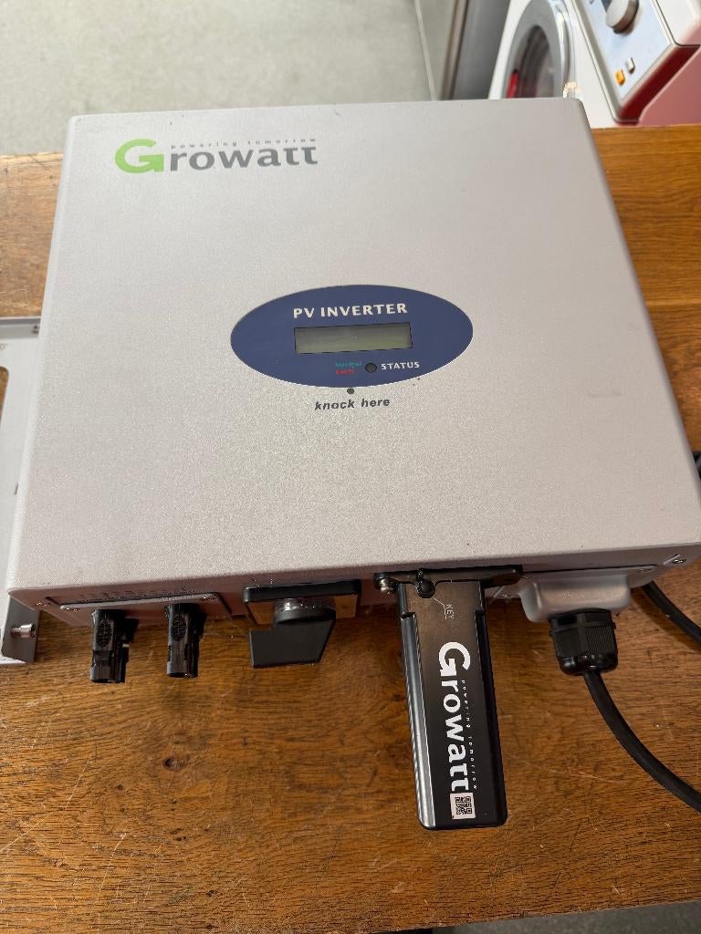 growatt 3000 watt solar omvormer 3kw inverter zonnepanelen, Ophalen of Verzenden, Zo goed als nieuw
