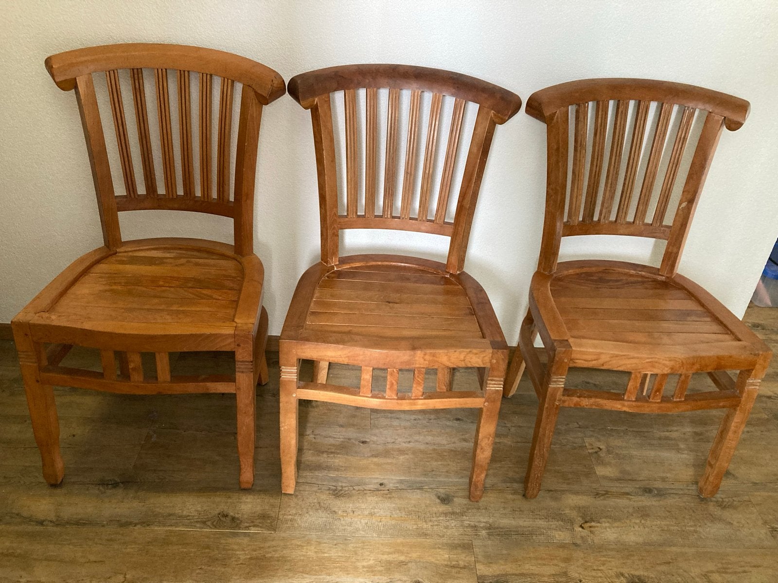 Set van 3 massief houten stoelen, Ophalen