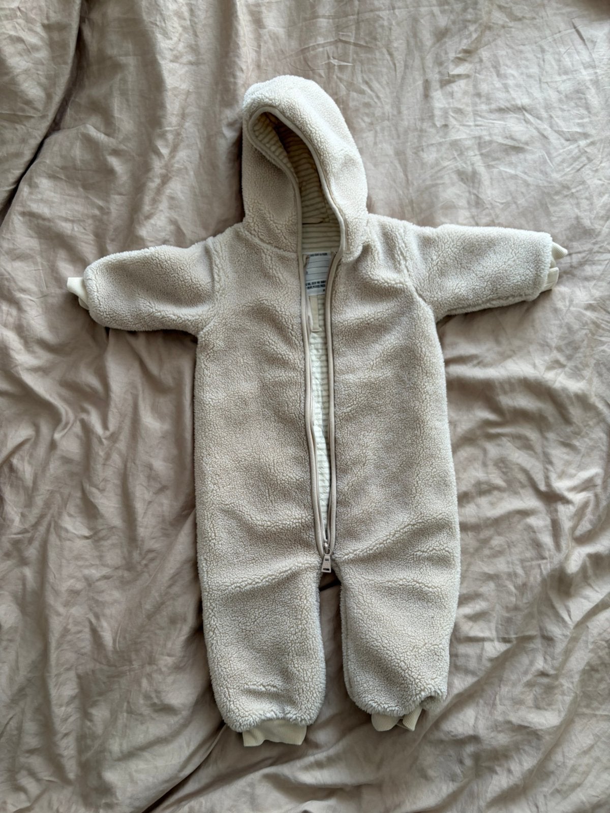 Berenpakje babyjasje maat 80 Beige, Kinderen en Baby's, Ophalen, Zo goed als nieuw, Jongetje of Meisje, Jasje