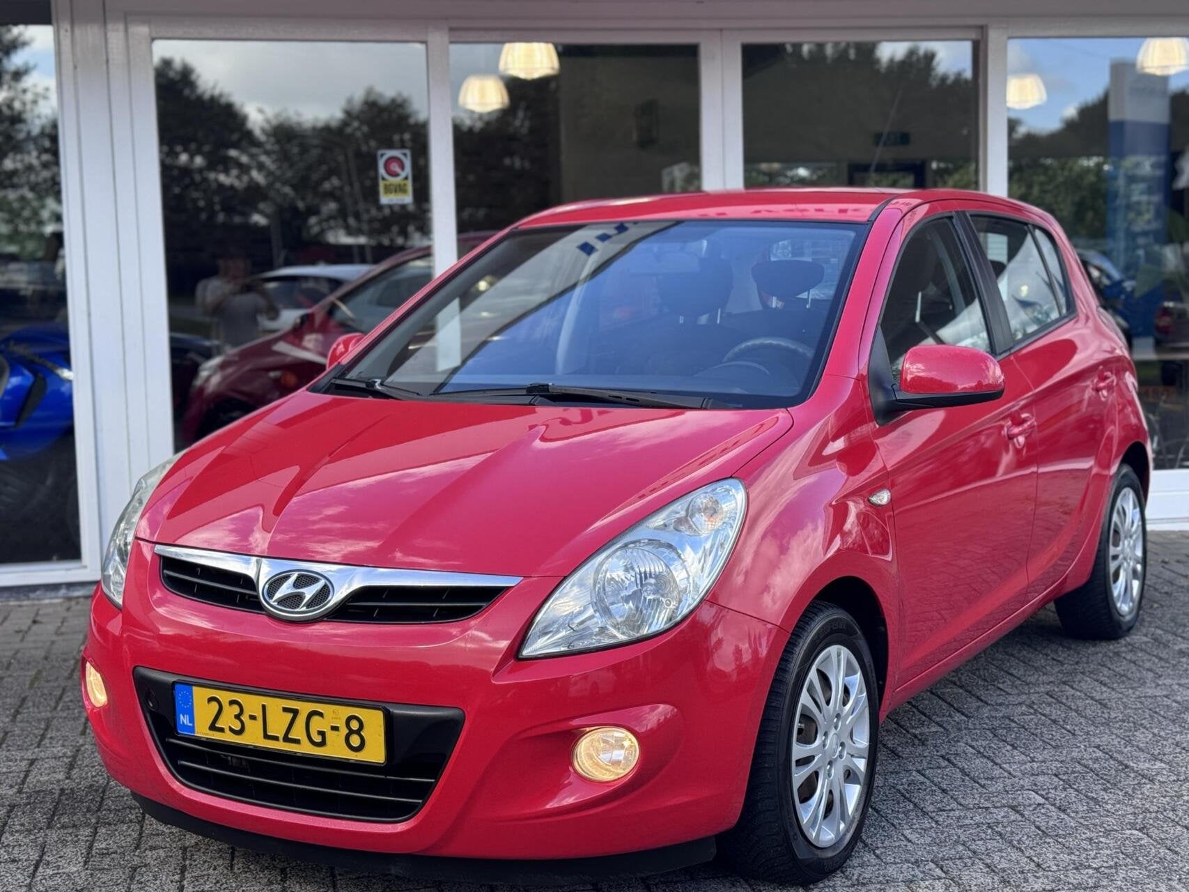 Hyundai i20 1.2i 78pk,ActiveVersion,5 deurs,Airco,Elek pakke, Auto's, 4 cilinders, Origineel Nederlands, Bedrijf, Handgeschakeld