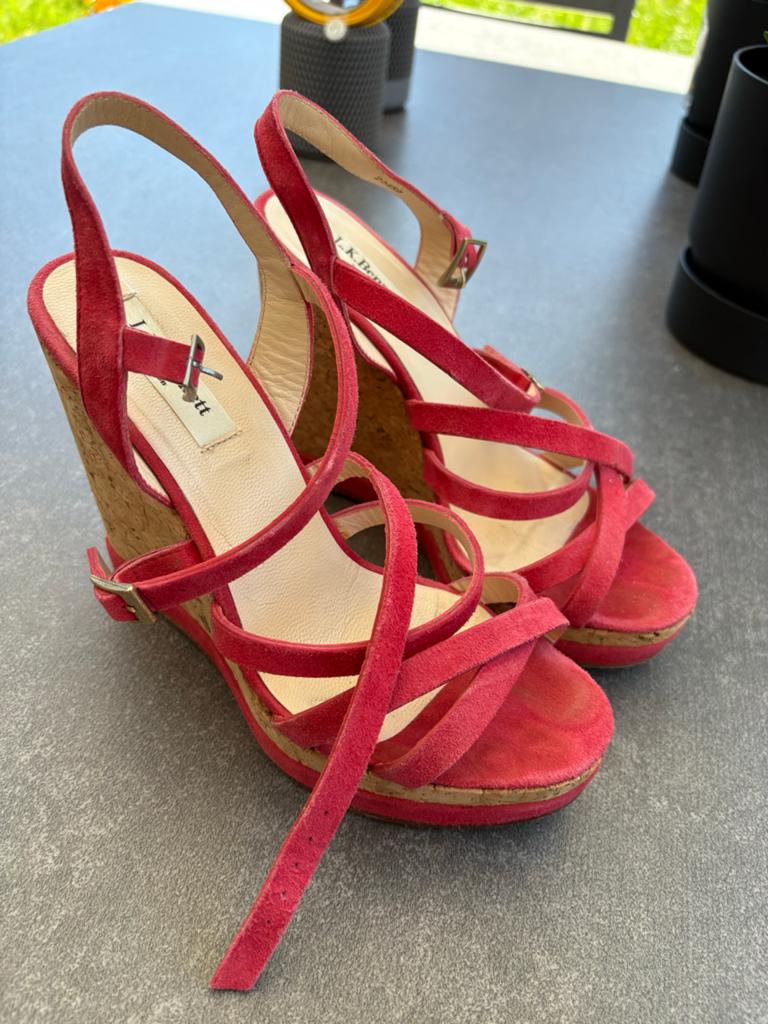 LK Bennett Wedges Sandalen - Maat 37 - Elegant & Comfortabel, Ophalen of Verzenden, Gedragen, Rood, Sandalen of Muiltjes