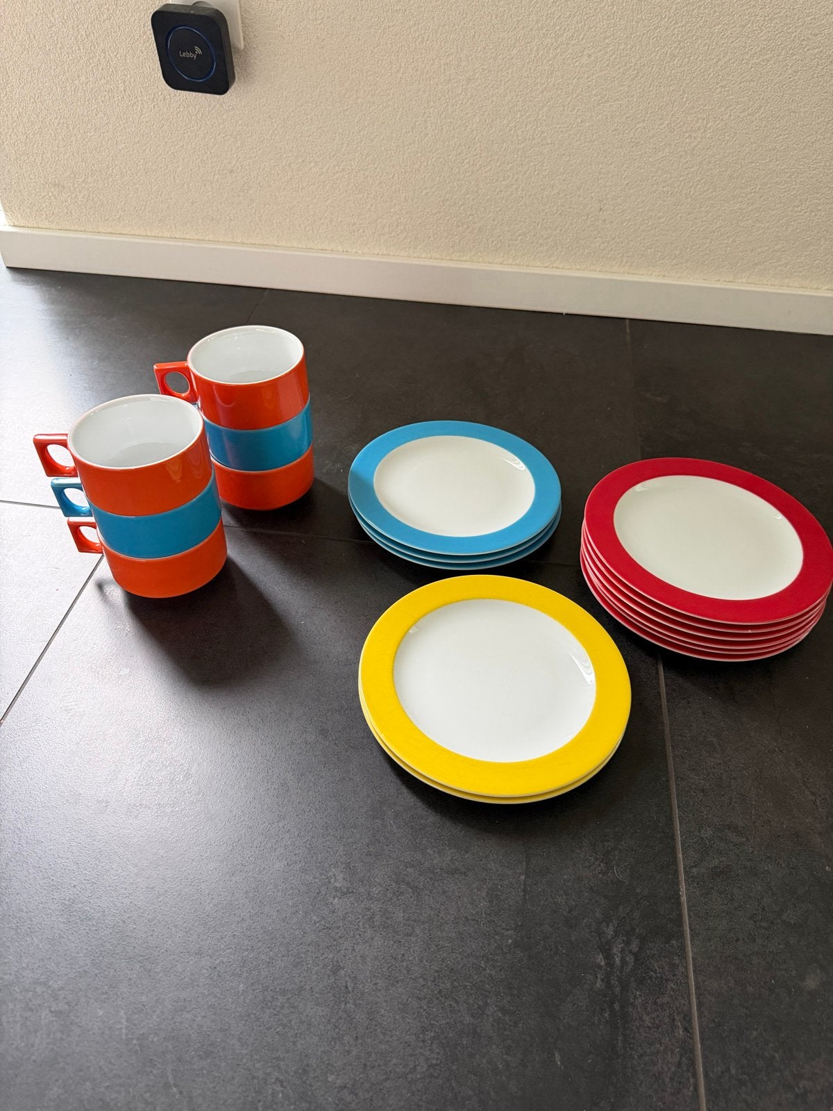 Walküre Servies: 6 Rode, 4 Blauwe, 2 Gele Borden & 6 Soepkom, Ophalen, Overige merken, Zo goed als nieuw, Modern