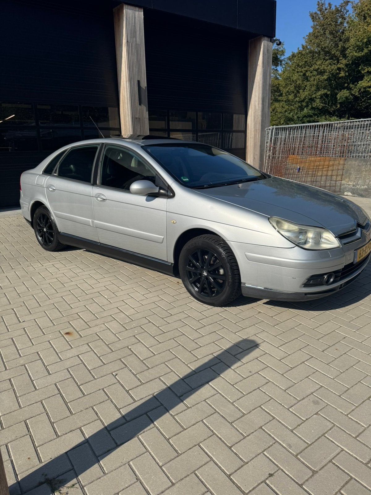 Citroën C5 2.0I 16V Ligne Business AUT 2005 Grijs, Auto's, Citroën, Zwart, 4 cilinders, 700 kg, Automatische klimaatregeling