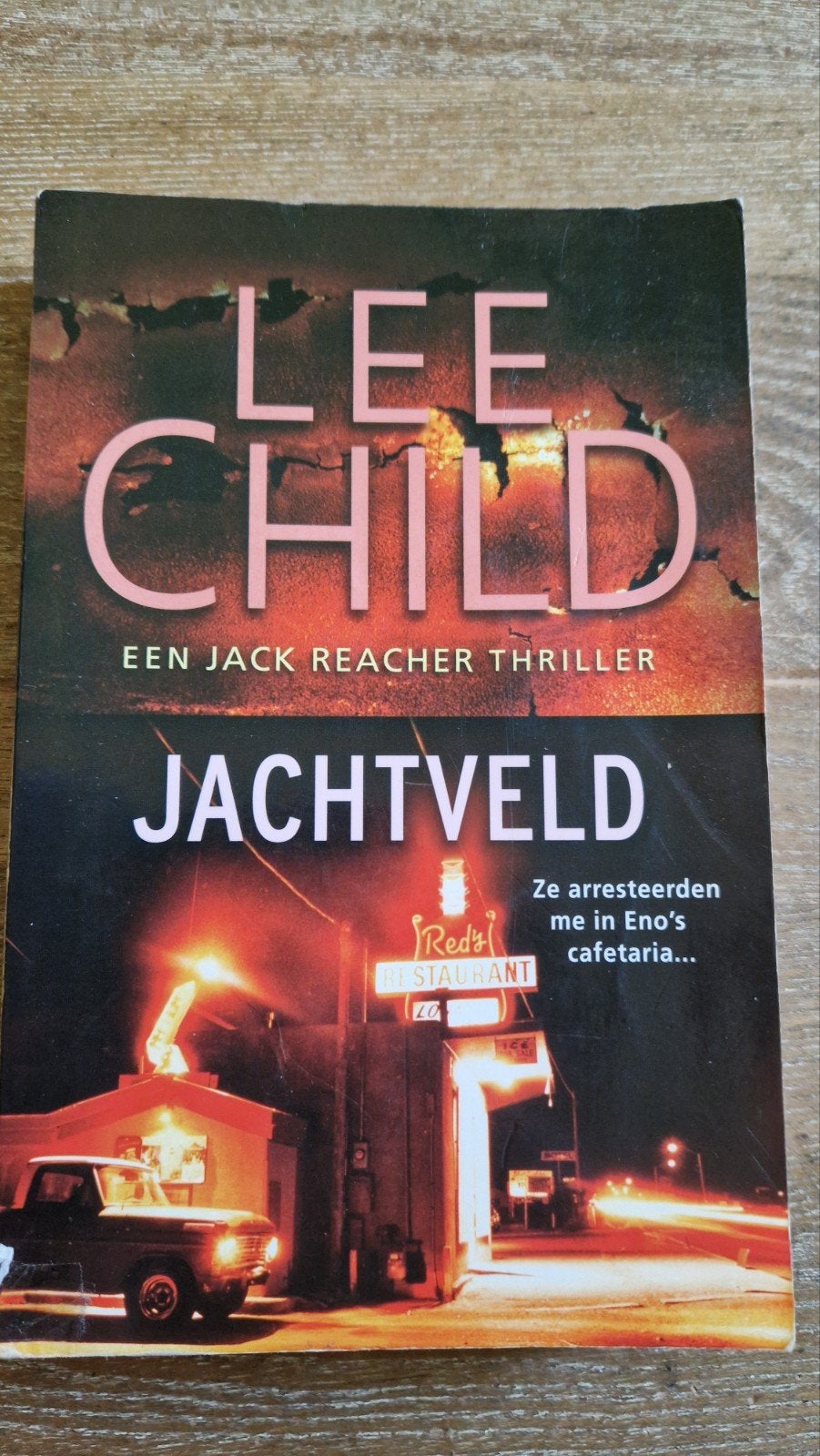 Lee child - jachtveld, Ophalen of Verzenden, Gelezen