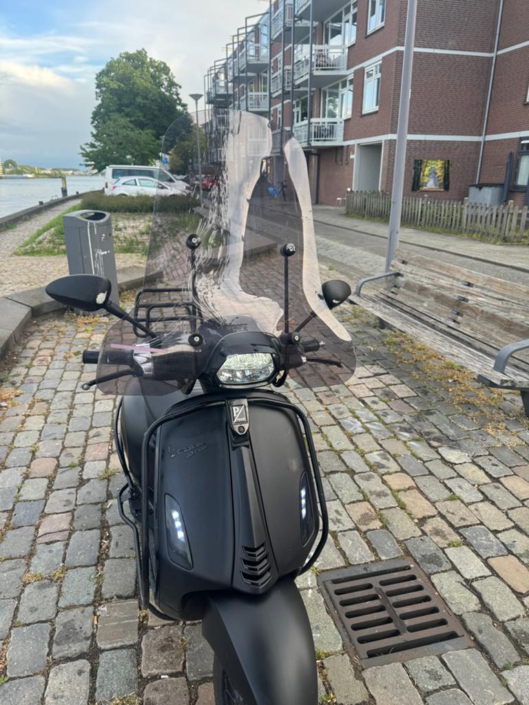 Vespa Sprint 50cc, Ophalen, Zo goed als nieuw, Benzine, Vespa