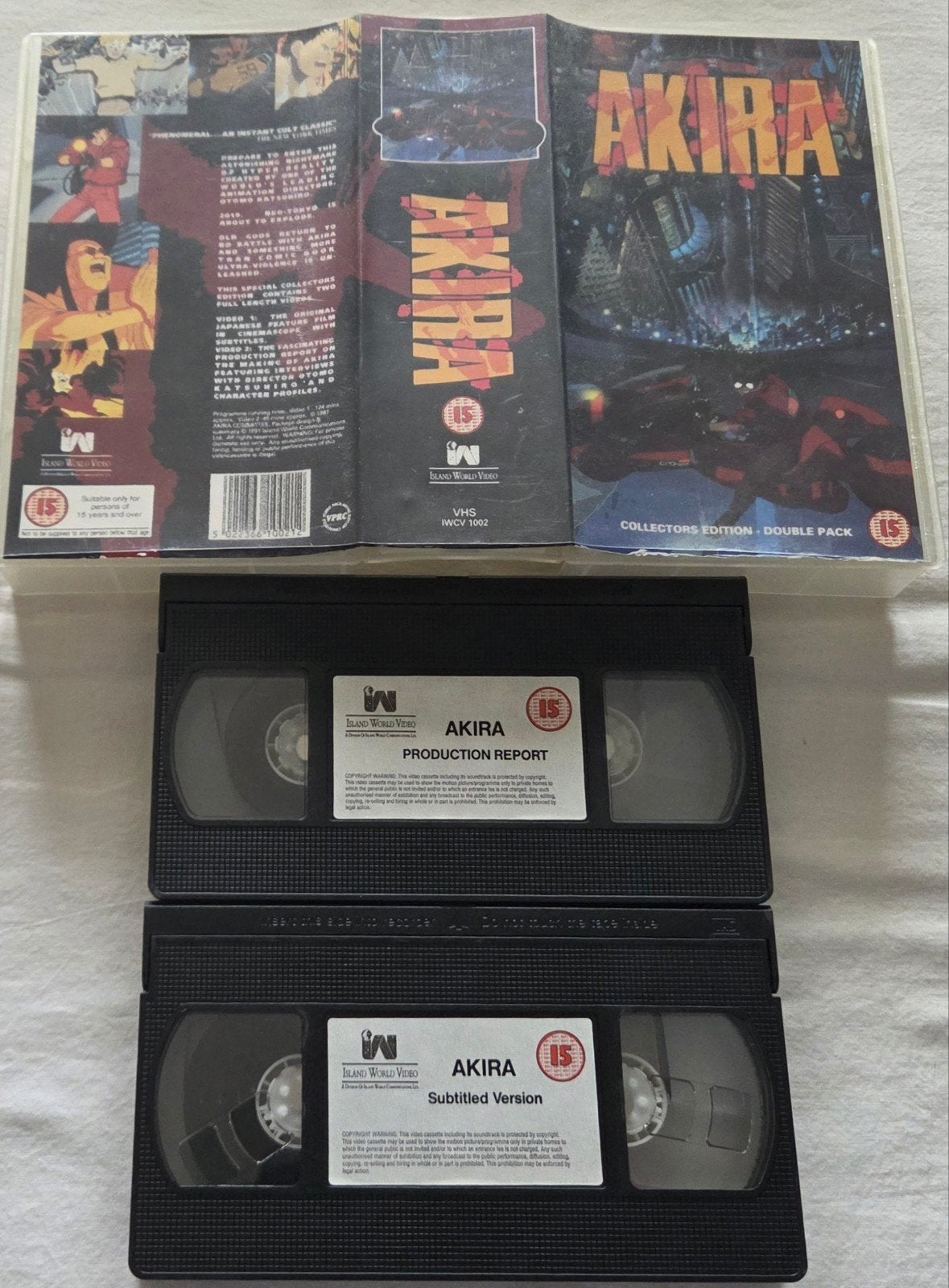 Manga Akira Collectors Edition Dubbelbox VHS Cartoon/Anime, Cd's en Dvd's, VHS | Film, Alle leeftijden, Ophalen of Verzenden, Gebruikt