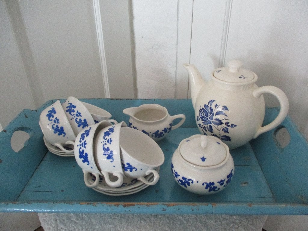 brocante aardewerk koffiepot met blauwe roos, Antiek en Kunst, Ophalen of Verzenden
