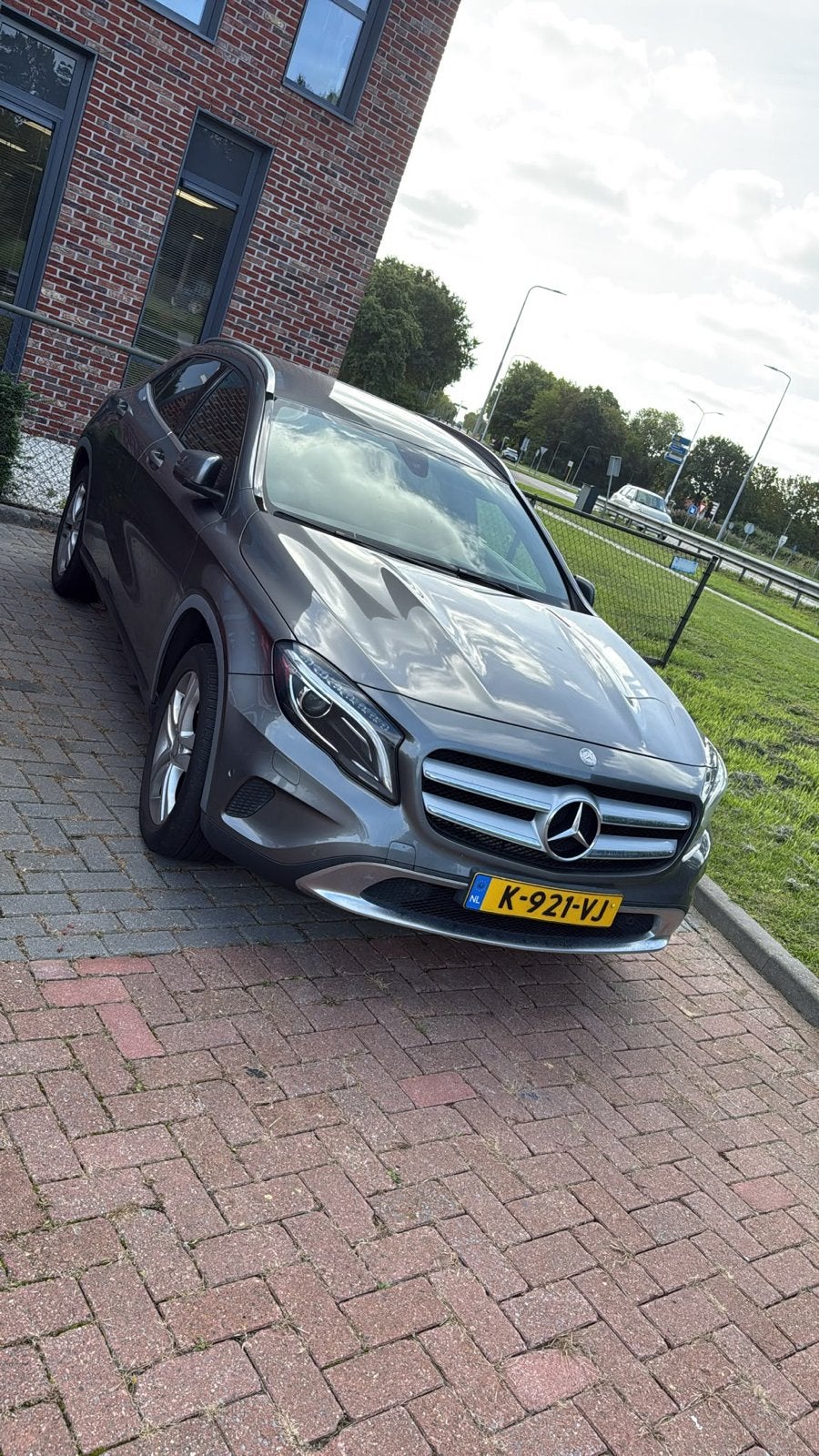 Mercedes-Benz Gla200 CDI 2.1 100KW Aut7 2016 Grijs, Auto's, 136 pk, 4 cilinders, 1435 kg, Leder