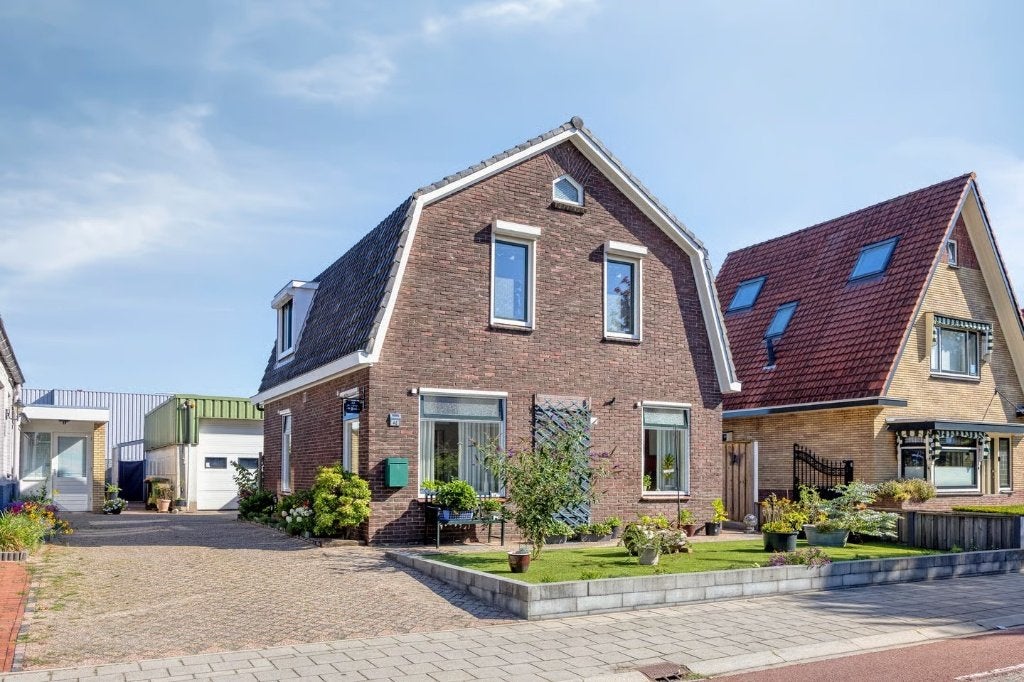 Ruim Vrijstaand huis met Hal, 135 m², 500 tot 1000 m², Overijssel, Rijssen
