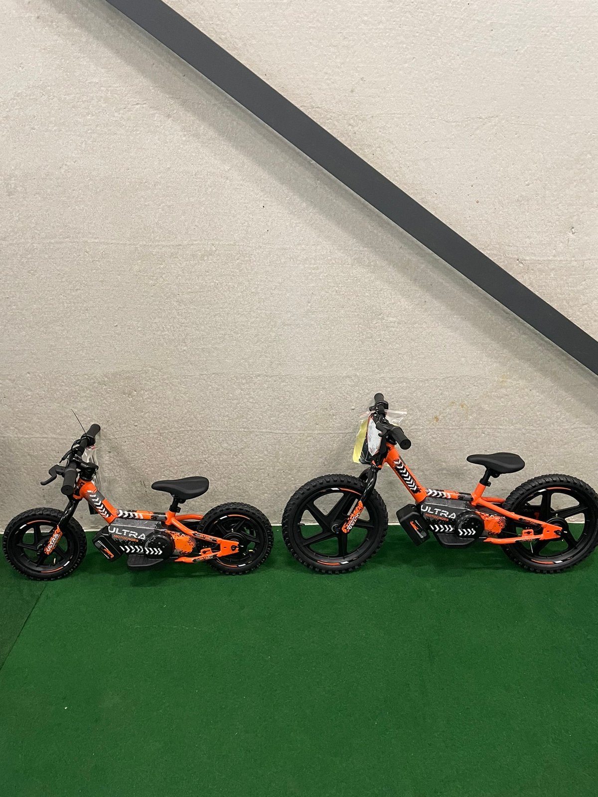 Nieuwe Ultra 12 inch elektrische loopfietsen voor kinderen