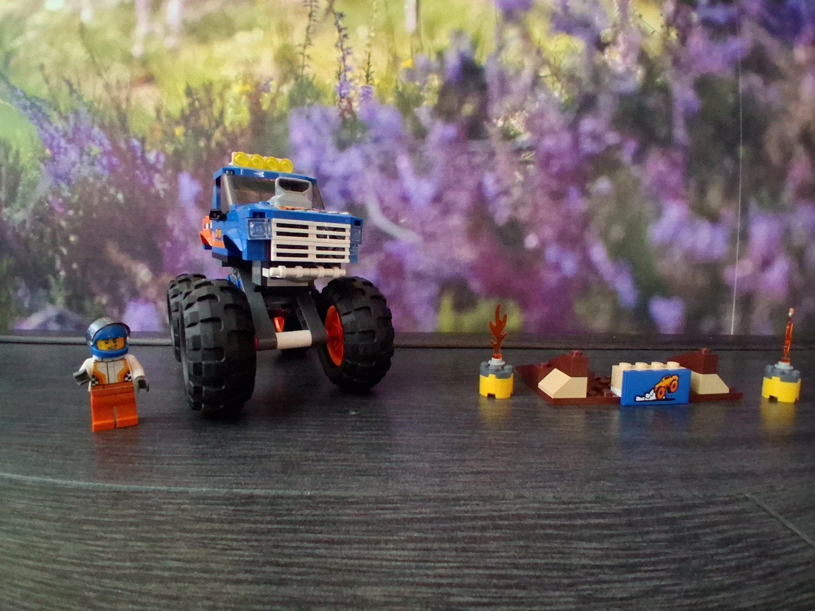 LEGO City Monstertruck 60180 met minifiguur, Ophalen of Verzenden, Zo goed als nieuw, Overige merken
