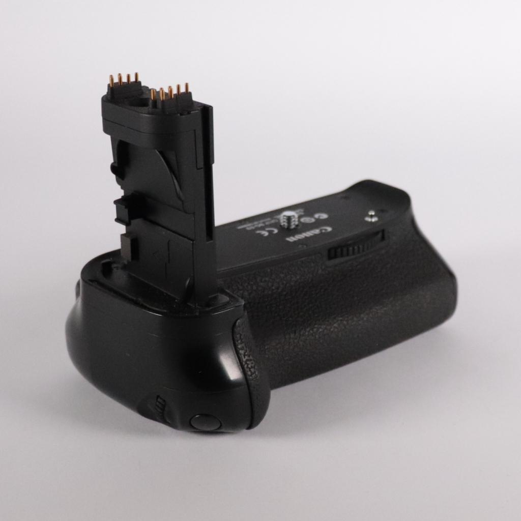 Canon Battery Grip BG-E9  -  ZGAN, Canon, Zo goed als nieuw, Support@canon.com, 30-2, Shimomaruko 3-chome, Ohta-ku
Tokyo 146-8501
Japan