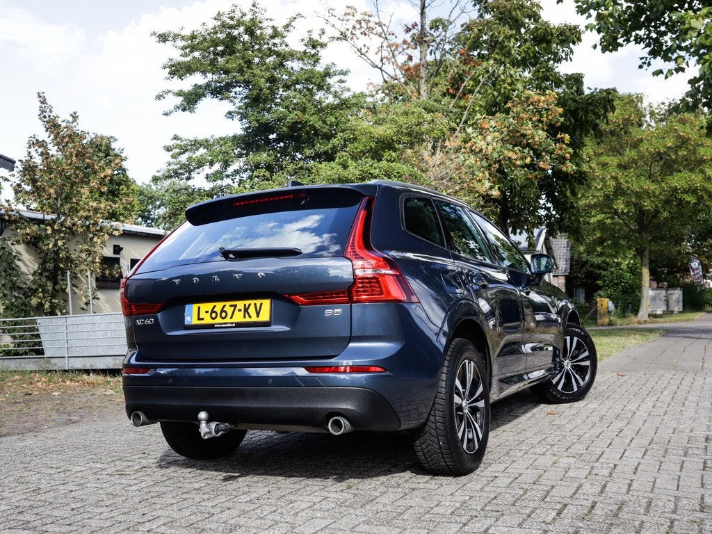 Volvo XC60 2.0 B5 Momentum Exclusive 1e-Eig. & Keurig-Onderh, 12 maanden, 15 km/l, Euro 6, Bedrijf