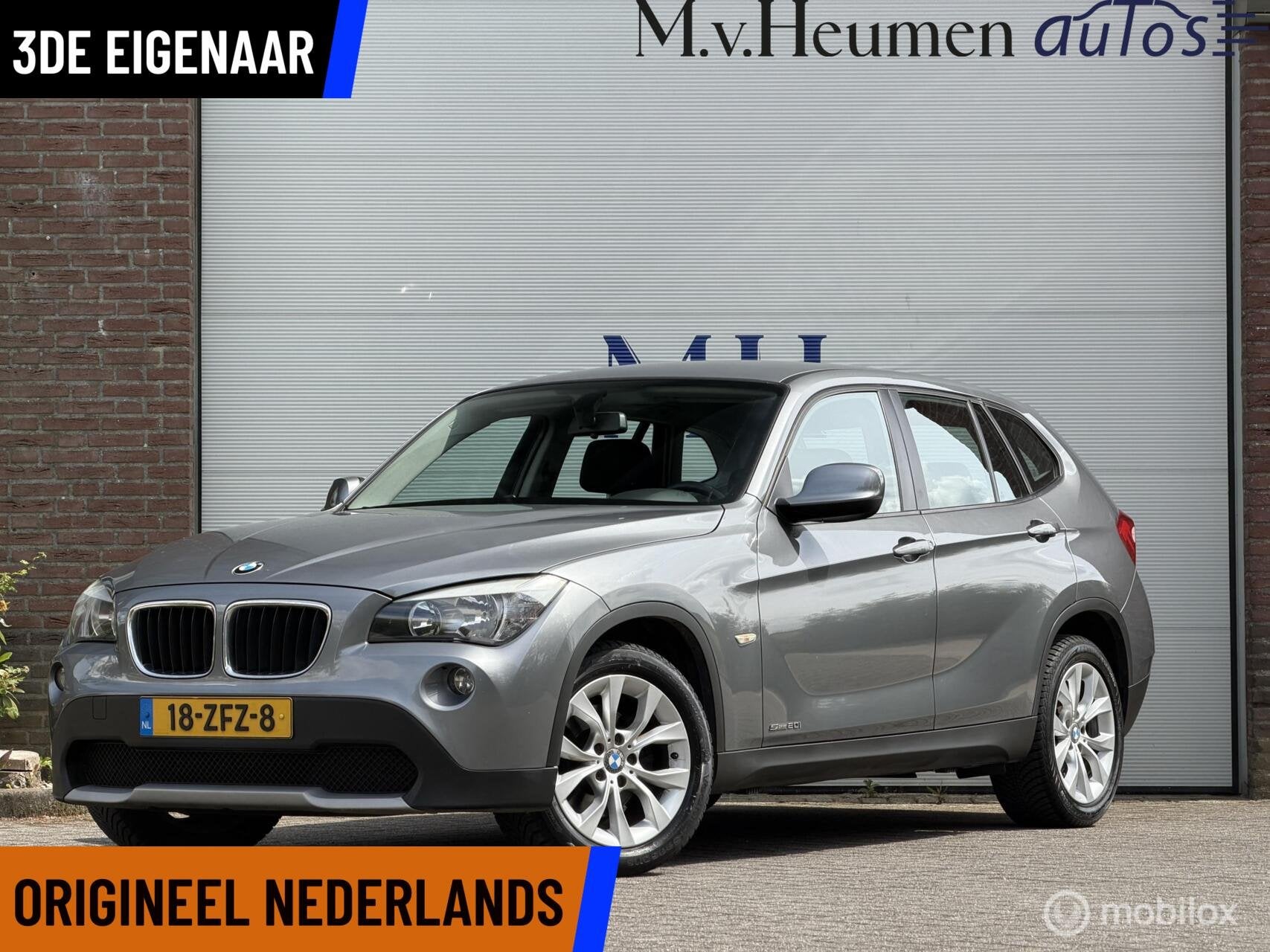 BMW X1 sDrive20i 184PK Automaat ORG NED 3DE EIG Specialist/D, Auto's, BMW, Euro 5, Zwart, 4 cilinders, Origineel Nederlands