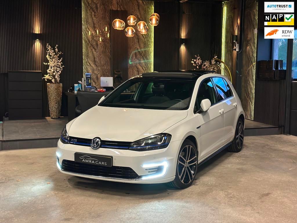 Volkswagen Golf 1.4 TSI GTE | PANORAMA, 8 kWh, Gebruikt, 4 cilinders, 150 pk
