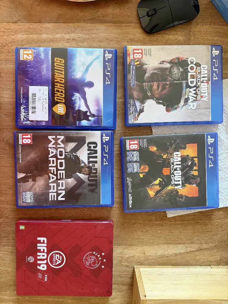 PS4 games bundel – Call of Duty Cold War / BO4, Vanaf 18 jaar, Shooter, 1 speler, Ophalen of Verzenden